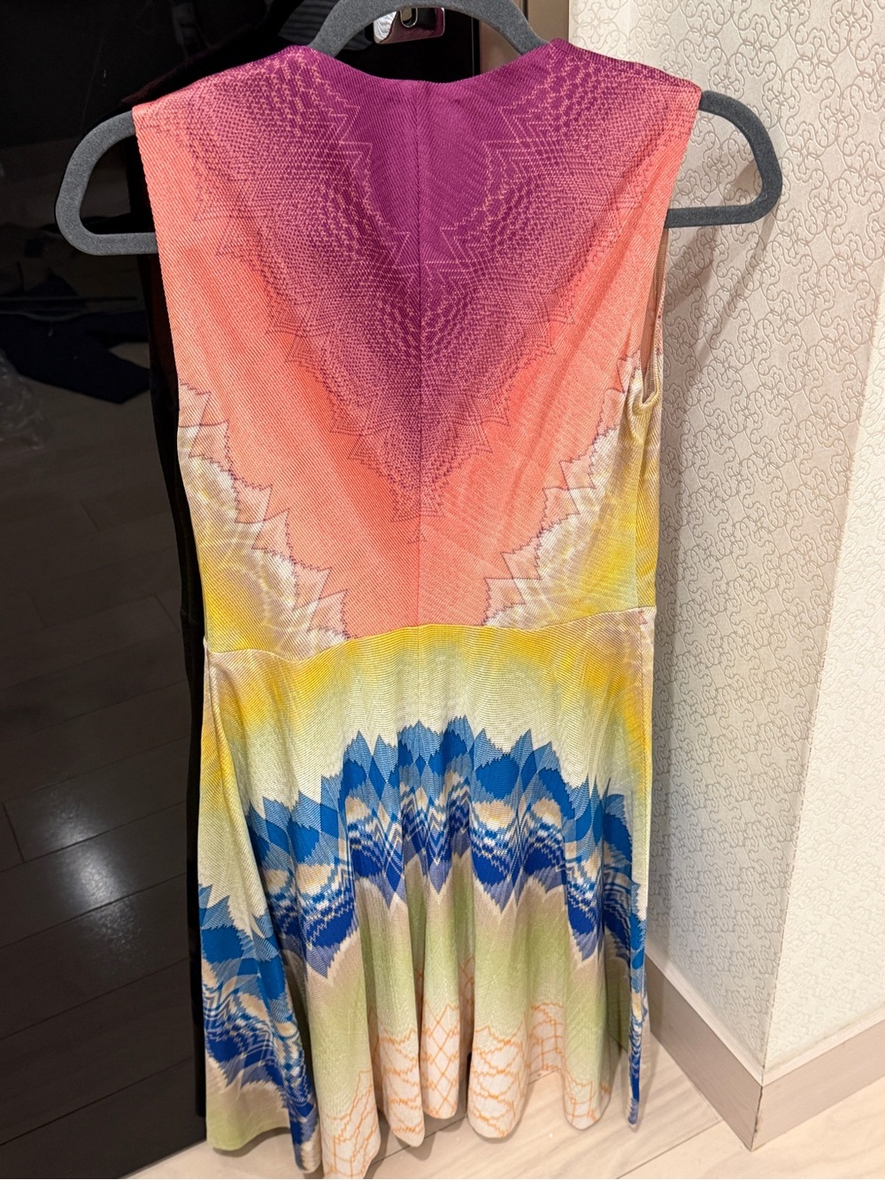 New Missoni Multicolor V-Neck Dress Sz 8 - Picture 2 of 3
